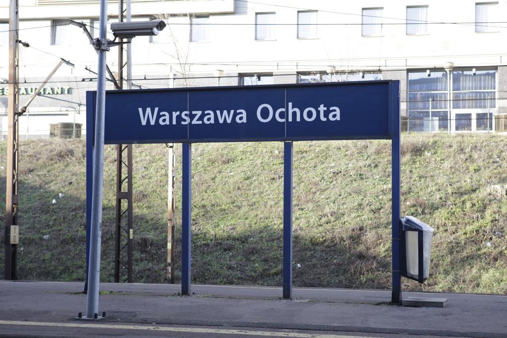 Magnetic Jerozolimskie B * Warszawa